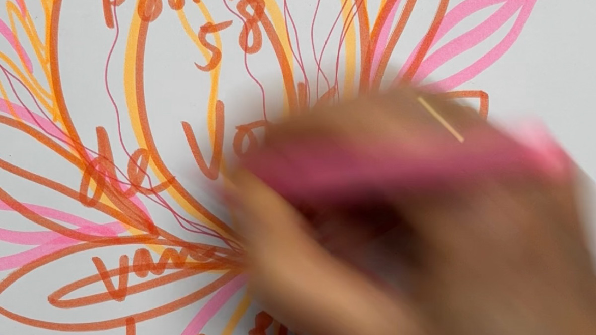 poort58-lichtlijnen-blogheader-80 Detail van een Lichtlijn-tekening bij Human Design Poort 58, met vloeiende lijnen die levensenergie en vreugde verbeelden.